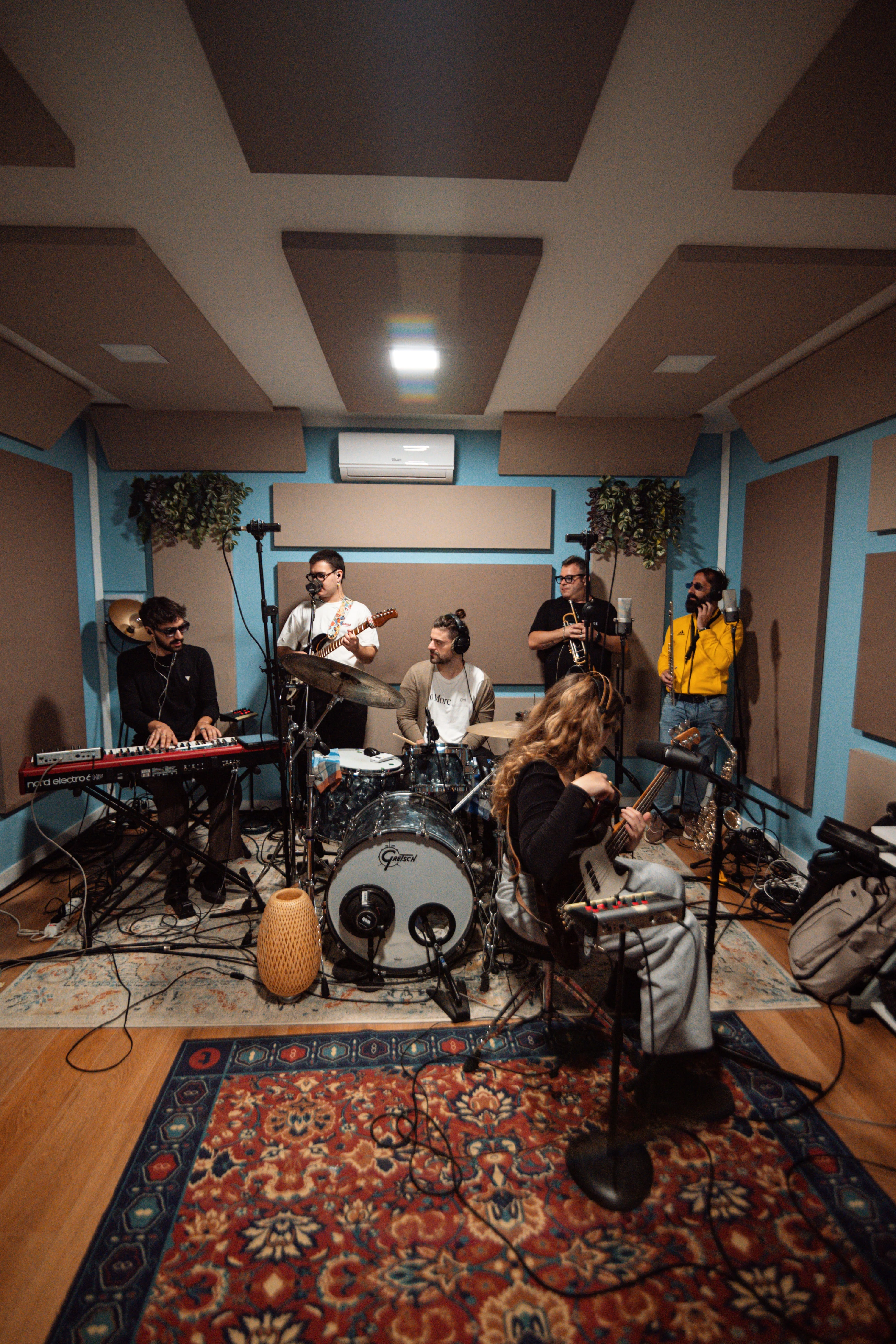 Groove at Home Band - Mobile